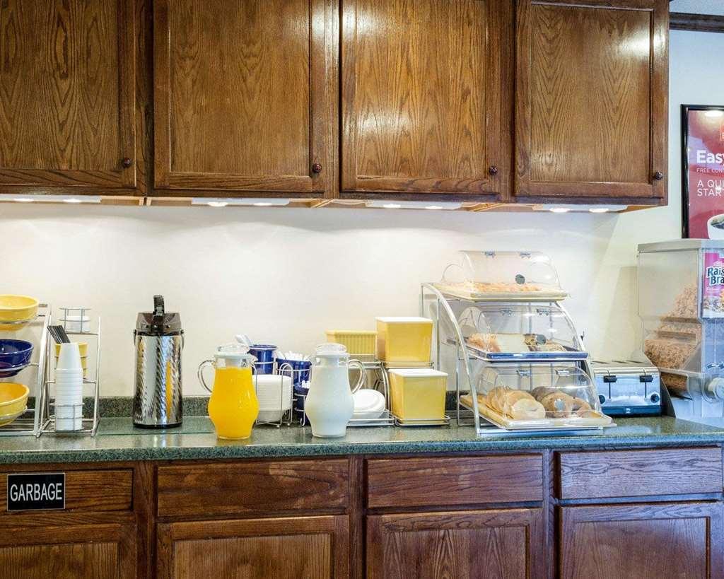 Econo Lodge Kosciusko Ristorante foto